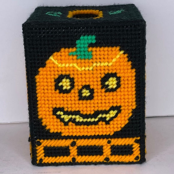 Pumpkin Jack O Lantern Halloween Plastic Canvas Tissue Box Holder - Picture 1 of 7